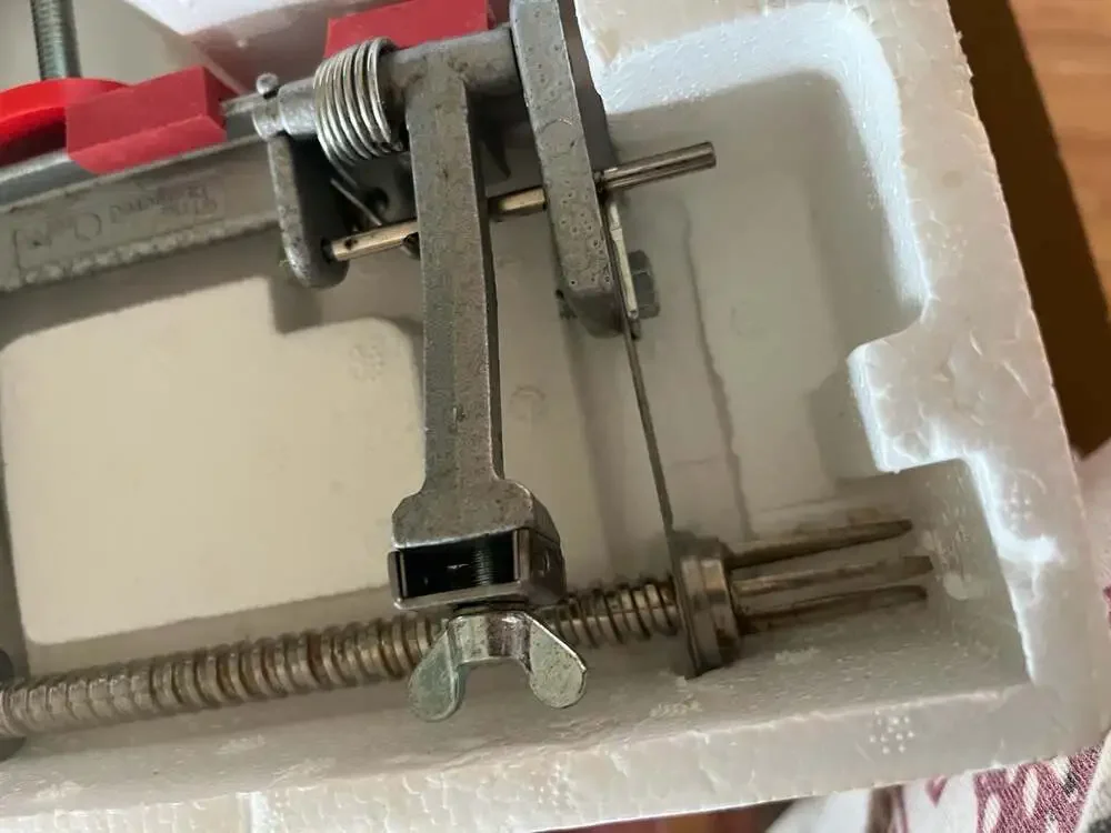The Pampered Chef Apple Peeler/Corer/Slicer 2430 C-Clamp Mount